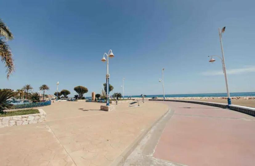 La Playa De El Palo Apartman Málaga Kültér fotó