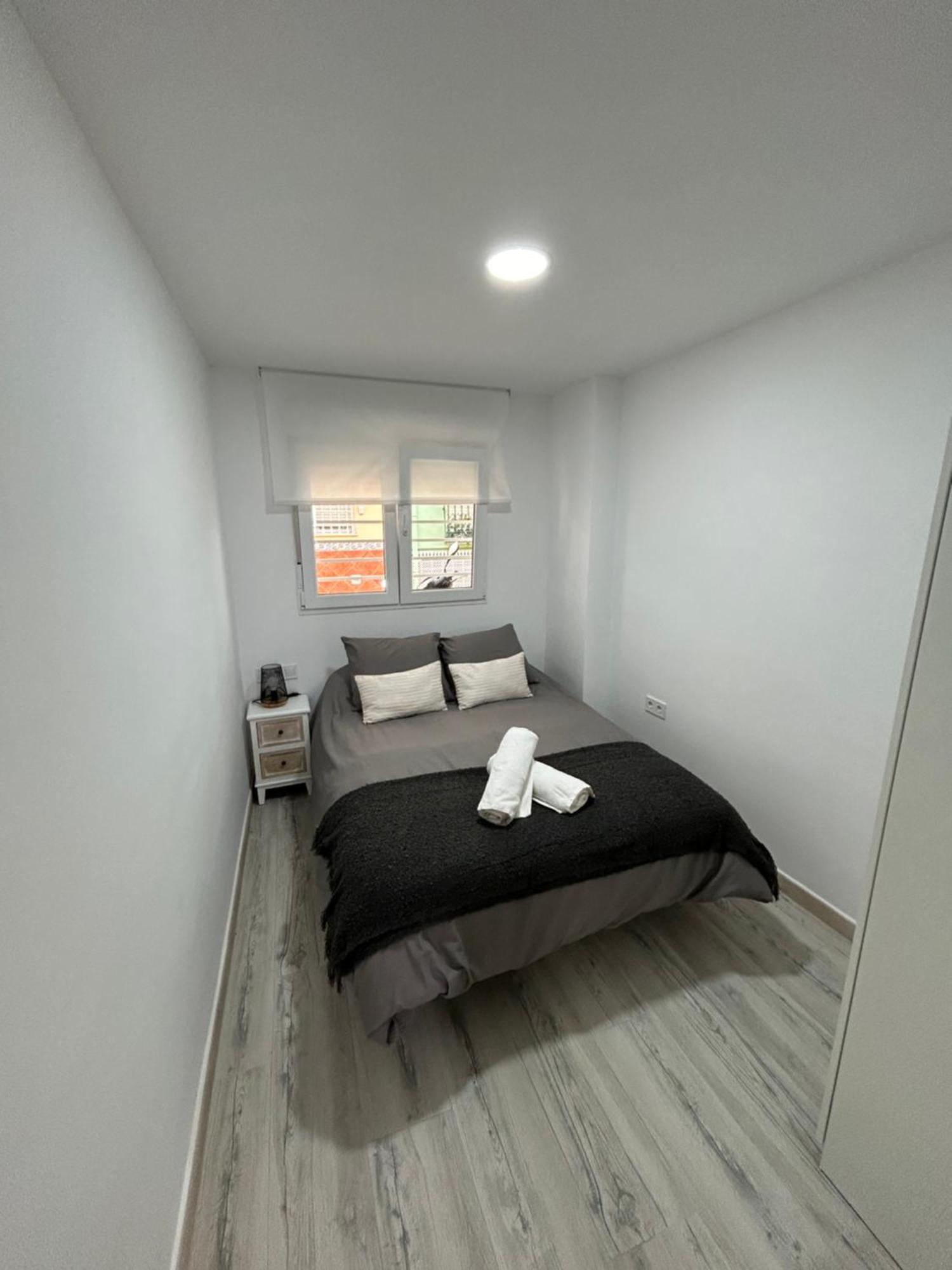 La Playa De El Palo Apartman Málaga Kültér fotó